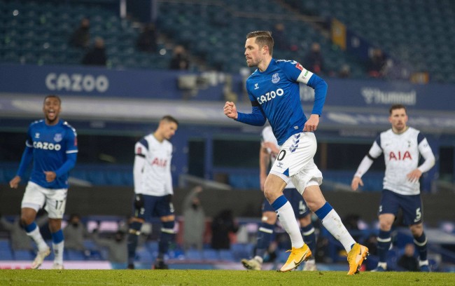 而且每次比 而且每次比